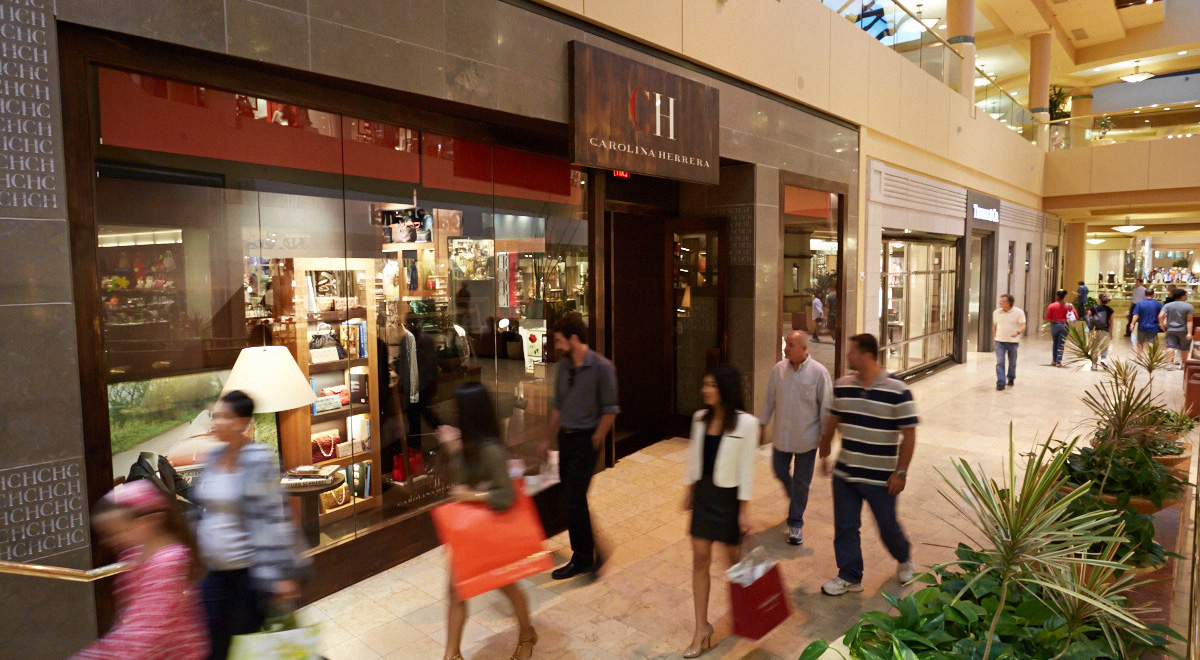 Shopping Malls & Hotels near Scottsdale Fashion Square